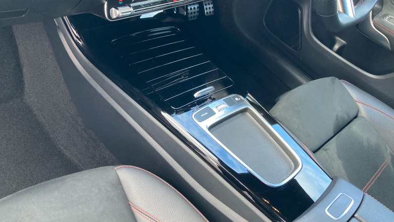 Mercedes-Benz CLA 250e AMG Line Premium 4dr Tip Auto Saloon